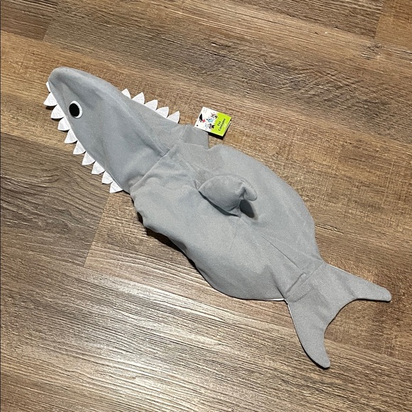 Gray Shark Costume for Pets Size Small Halloween  Cat Dog - Picture 1 of 5